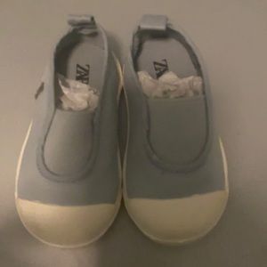 Zara slip ons